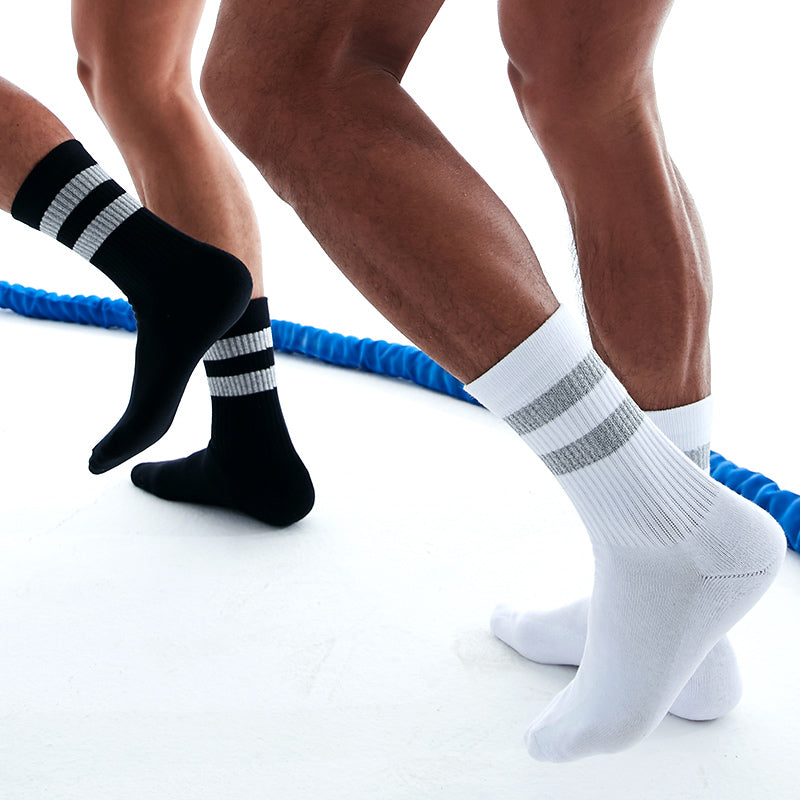 Sockkon Men's Mid-Calf Reflective Running Socks